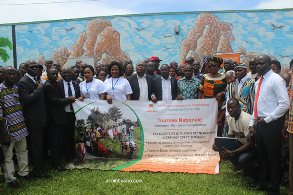 29/04/18  Dveloppement de l'agriculture en Cte d'Ivoire: L'ANACACI et ORANGE lancent officiellement une tourne nationale d'information, de formations et de sensibilisation des organisations professionnelles agricoles  Daloa 